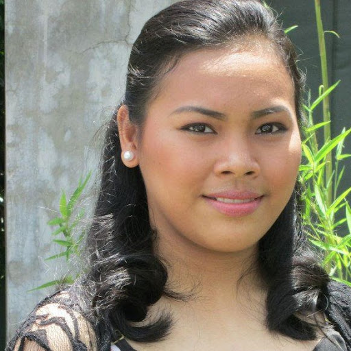 Donna Gabriel Photo 15