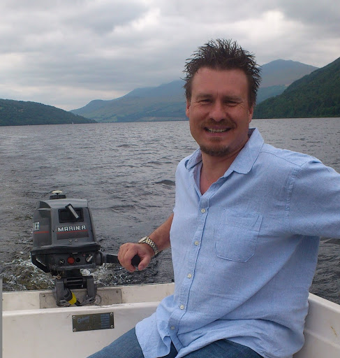 Richard Gee Photo 28