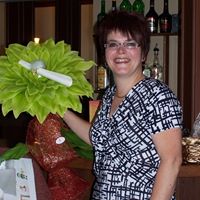 Cindy Levesque Photo 16