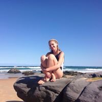 Emily Sharpe Photo 19