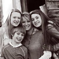 Marci Hansen Photo 19