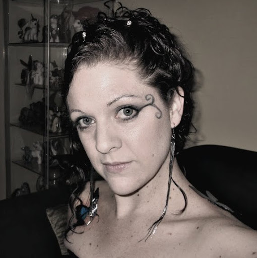 Michelle Hobson Photo 19