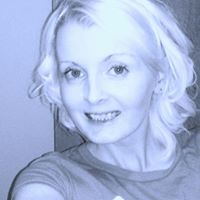 Christina Warner Photo 14