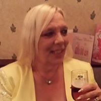 Christine Travers Photo 6