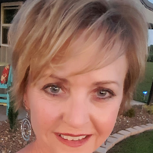 Catherine Dillon Photo 24