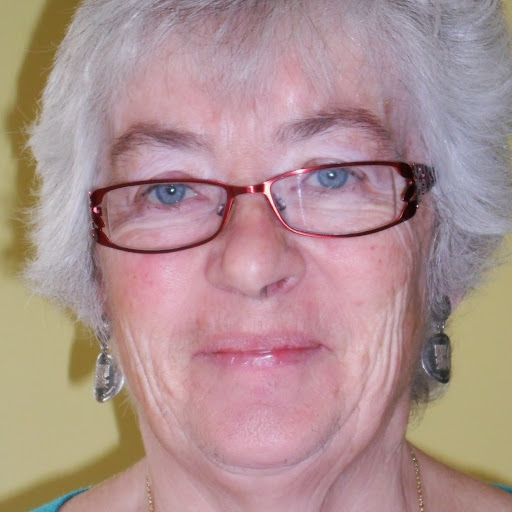 Elizabeth Partridge Photo 31