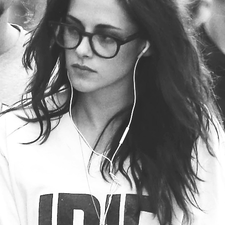 Juliet Hudson Photo 4