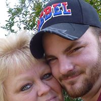 Lisa Mallard Photo 15