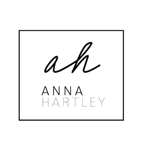 Anna Hartley Photo 10