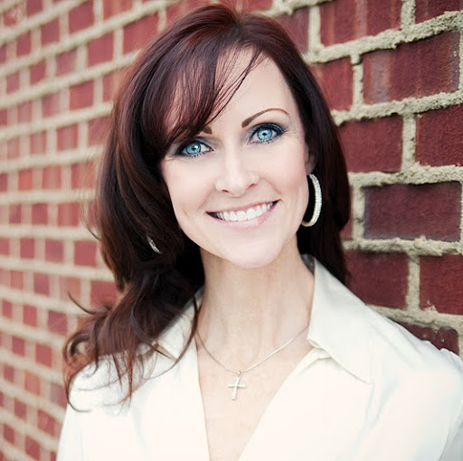 Julie Robinson Photo 12