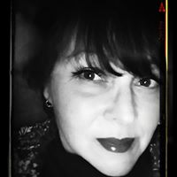 Stacy Lambert Photo 36