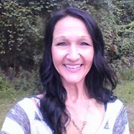 Sally Sutton Photo 8