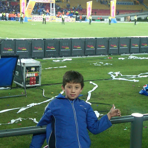 Cristian Moreno Photo 37