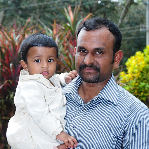 Santhosh Varughese Photo 13