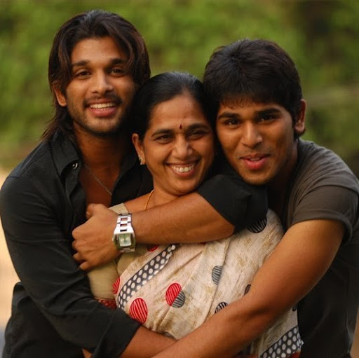 Christine Pinto Photo 13