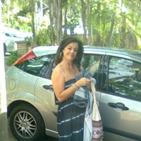 Lorraine Armstrong Photo 33