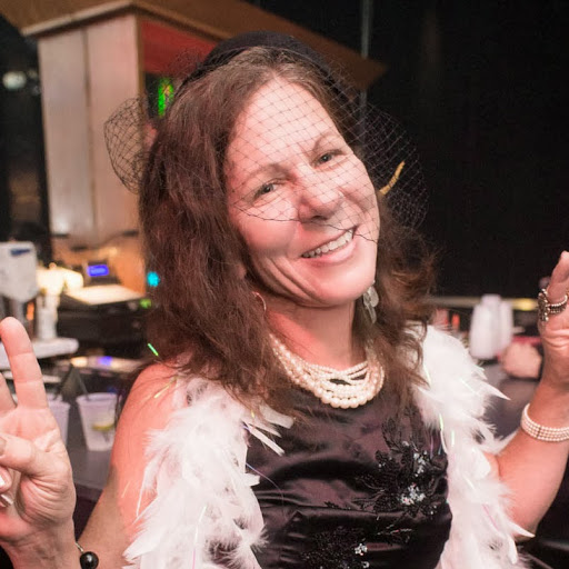 Rebecca Fuller Photo 13