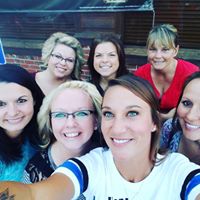 Bobbie Clark Photo 18