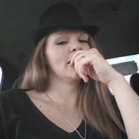 Amanda Hazlett Photo 18