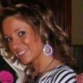 Alexandra Walker Photo 15