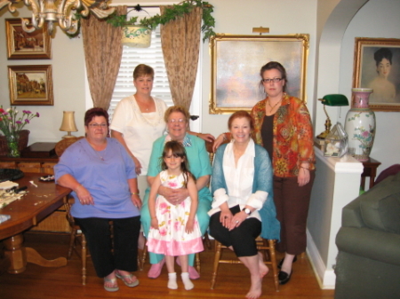 Lori Campbell Photo 34