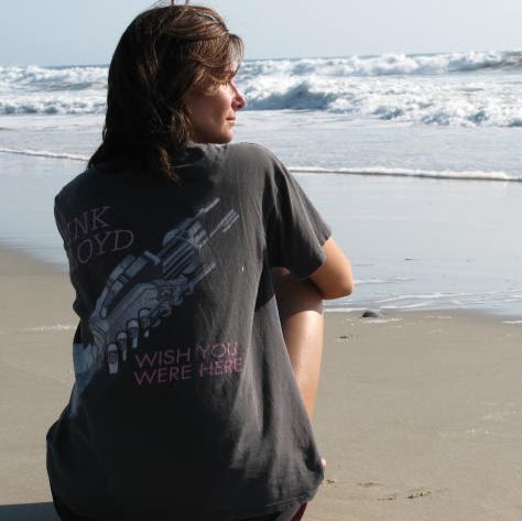 Lisa Burnett Photo 40