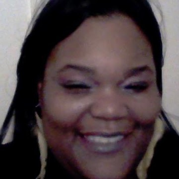 Maggie Lawrence Photo 35