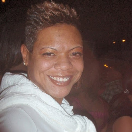 Danielle Thomas Photo 13