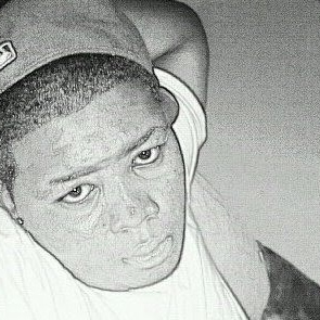 Devin Robinson Photo 18