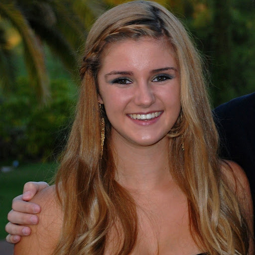 Emma Salazar Photo 10