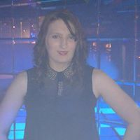 Lauren Groves Photo 28