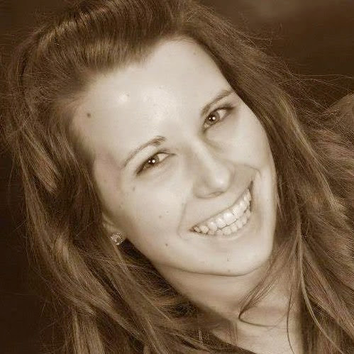 Stephanie Chase Photo 22
