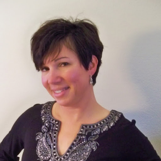 Lisa Swanson Photo 13
