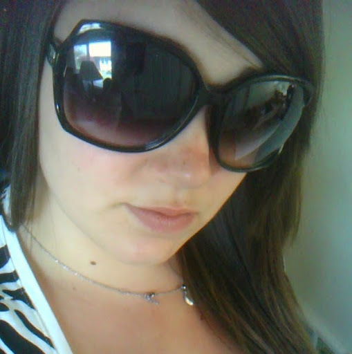 Renee Curtis Photo 23