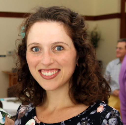 Caroline Bishop Photo 11