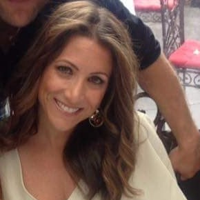 Leah Warren Photo 16