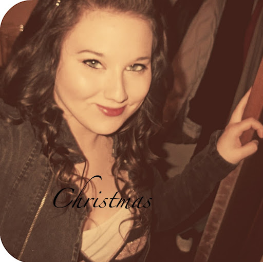 Allyson Phillips Photo 14