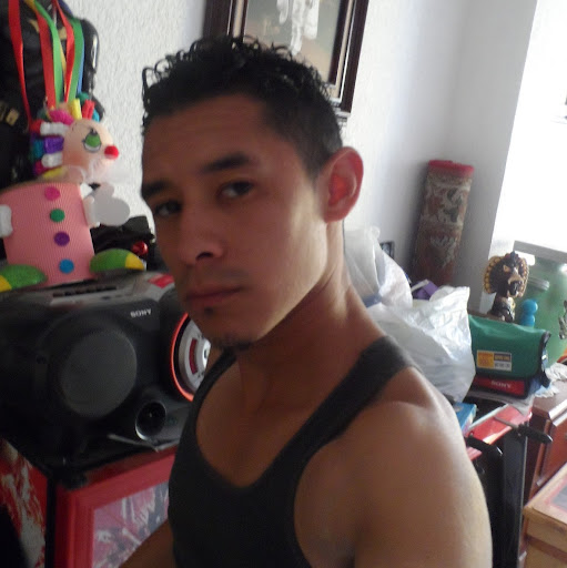 Michael Fuentes Photo 36