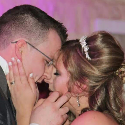Stacie White Photo 14