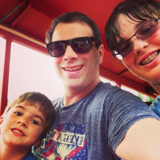 Chris Sullivan Photo 12