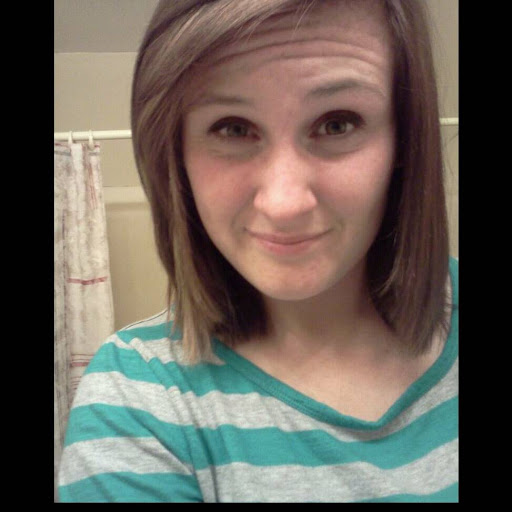 Hailey Hayes Photo 7