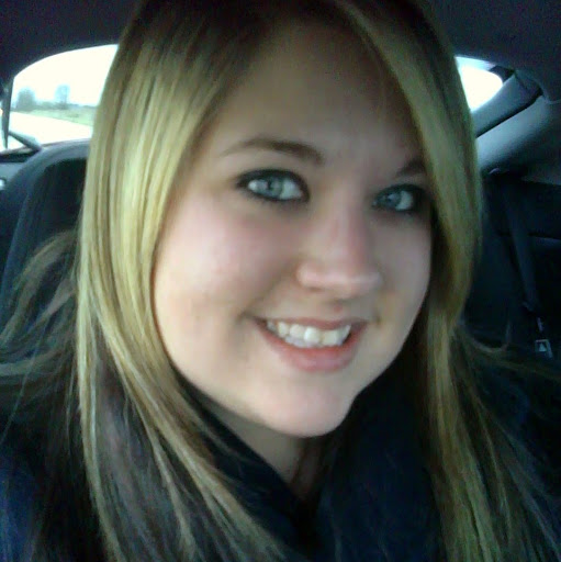 Holly Gibson Photo 16