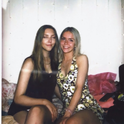 Lisa Fletcher Photo 43