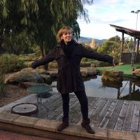 Julie Traynor Photo 9