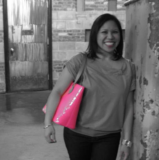 Michelle Valdez Photo 12