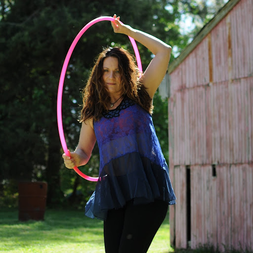 Stacy Abbott Photo 4