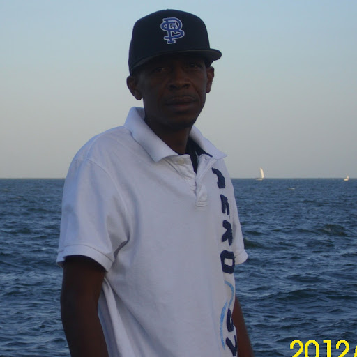 Roman Jones Photo 10