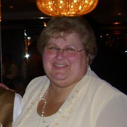 Shirley Warren Photo 14