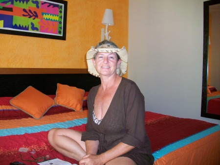 Suzanne Willis Photo 30