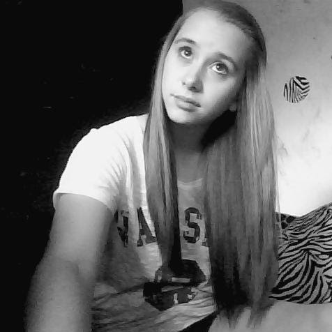 Lindsey Roe Photo 20